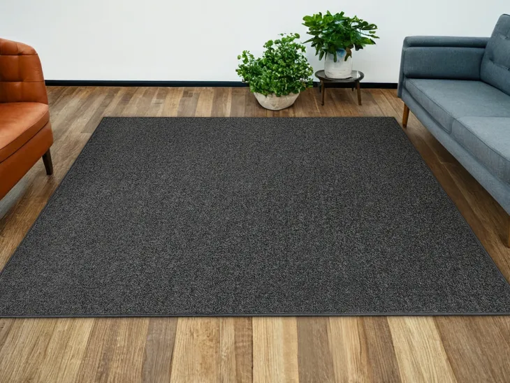 dywan-ciemny-grafitowy-na-filcu-do-sypialni-miekki-gladki-birch-140x200-cm-grubosc-11-mm