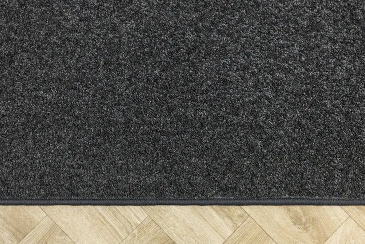 dywan-ciemny-grafitowy-na-filcu-do-sypialni-miekki-gladki-birch-140x200-cm-grubosc-11-mm-kolor-grafitowy