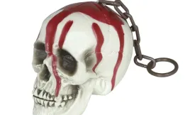 czaszka-z-zakrwawionym-lancuchem-pvc-20-cm