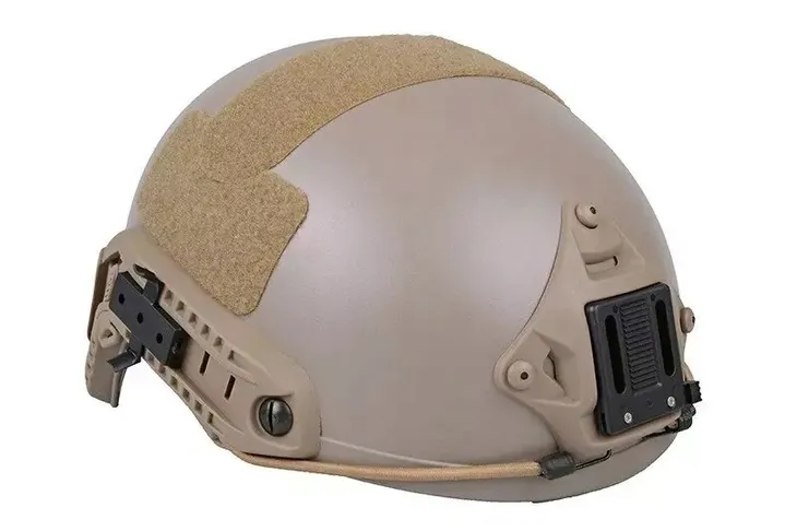replika-helmu-ballistic-tan-m-l-waga-610-g