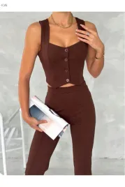 elegancki-komplet-damski-gladki-brazowy-z-guzikami-xs-5ia