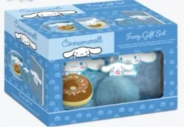 cinnamoroll-pluszowy-zestaw-prezentowy-notatnik-kubek-brelok
