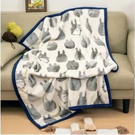 koc-my-neighbor-totoro-szary-totoro-100x140-cm