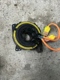 zwijacz-kierownicy-tasma-oe-volvo-31313083