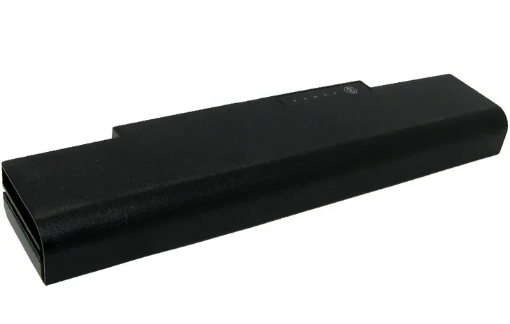 bateria-do-laptopa-samsung-550p7c-e152-e251-e252-kod-producenta-b031