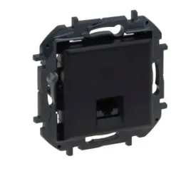 legrand-niloe-step-gniazdo-komputerowe-rj45-kat-5e-utp-czarne