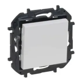 legrand-niloe-step-przycisk-dzwonkowy-bialy-6ax-bez-piktogramu