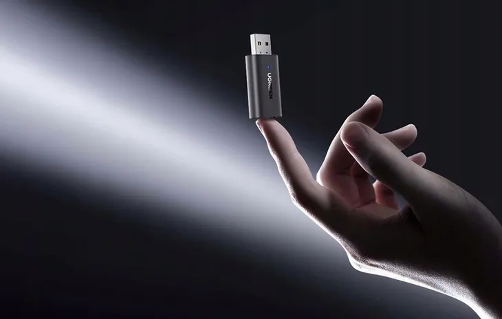 adapter-bluetooth-ugreen-cm523-60300-zalaczone-wyposazenie-adapterorinstrukcja-obslugiorkabel-audio-3-5-mmorkabel-audio-mini-jack-35-mm