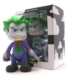 dc-comics-joker-figurka-artoyz-23-cm