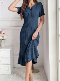 shein-granatowa-prazkowana-koszulka-nocna-z-falbana-i-krotkim-rekawem-s-1la