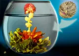 herbata-kwitnaca-three-flowers-zielona-z-nagietkiem-i-pelnikiem-kula-6-g-marka-inna
