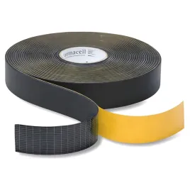 tasma-izolacyjna-15m-x-50mm-x-3mm-samoprzylepna-kauczukowa-czarna-armacell
