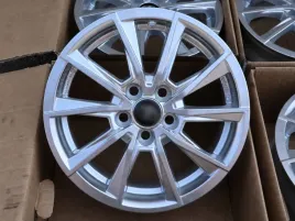 toyota-yaris-felgi-aluminiowe-15-rc-design-nakretki