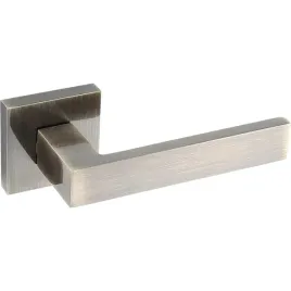 klamka-qubik-patyna-na-rozecie-klasyczna-aluminium-model-kgq-400a