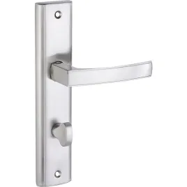 klamka-aria-na-dlugim-szyldzie-wc-satyna-drzwi-38-45mm-classic
