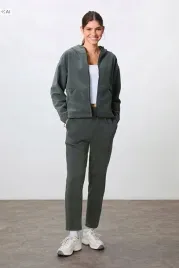 miekki-dres-komplet-z-kapturem-w-stylu-minimalistycznym-m-5ia