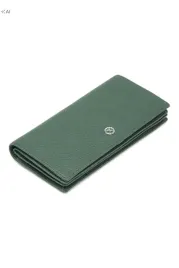zielony-portfel-z-miekkiej-skory-o-eleganckim-designie-5ia