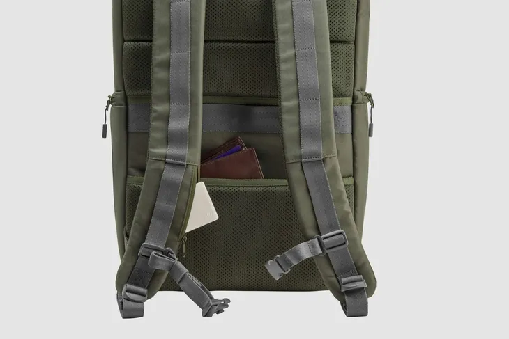 hp-156-modular-laptop-backpack-9j4c1aa-wielkosc-matrycy-15-6