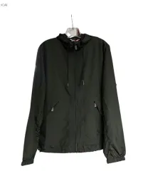 hunter-kurtka-unisex-skladana-wykonana-z-poliestru-z-recyklingu-rozmiar-m