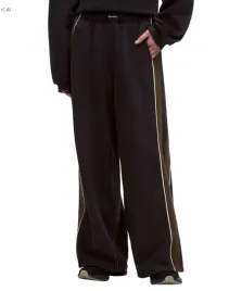 damskie-spodnie-dresowe-steady-state-oversized-w-paski-asia-fit-xs