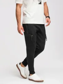 dresowe-spodnie-meskie-jogger-z-kieszeniami-na-udach-i-kontrastujacymi-wstawkami-jasnobrazowe