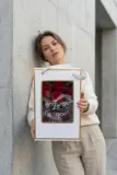 bukiet-premium-w-pudelku-evergive-a-lasting-gesture-ruby-devotion-waga-z-opakowaniem-0-9-kg-technika-wykonania-inny