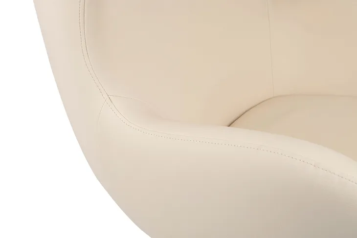 fotel-egg-szeroki-pu-bezowy-szerokosc-siedziska-80-cm