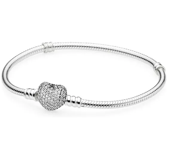 Bransoletka Pandora o splocie wężykowym z lśniącym sercem 590727CZ-20 20cm