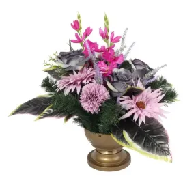 elegancki-stroik-nagrobny-w-stonowanych-kolorach