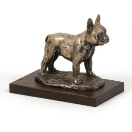 buldog-francuski-statuetka-psa-figurka-na-bialym-marmurze-trofeum-na-wy