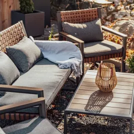 zestaw-mebli-ogrodowych-texas-z-sofa-fotelami-i-stolikem-kawowym-szary