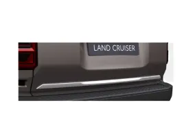 toyota-land-cruiser-listwa-ochronna-nakladka-klapy-tyl-pw405-60001-n6-oe