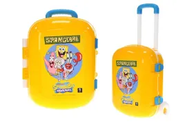 qbee-walizka-na-zabawki-spongebob-dla-dzieci-zamykana-na-kolkach-wakacyjna