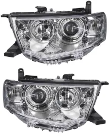 mitsubishi-pajero-sport-l200-reflektor-komplet