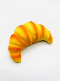 squishy-14cm-rogalik-chrupiacy-gniotek-antystresowy