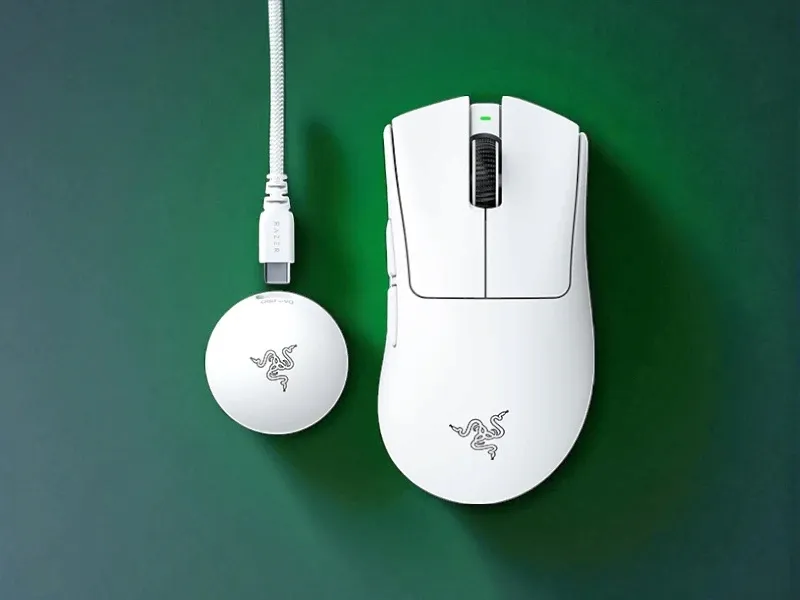 razer-deathadder-v4-pro-gaming-mouse-white