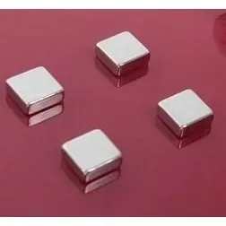 bardzo-mocne-magnesy-w-ksztalcie-kwadratu-6szt-am150-2x3