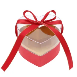 czerwony-flower-box-w-ksztalcie-serca-przezroczysty-15-cm