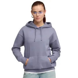bluza-damska-puma-ess-centered-cat-logo-relaxed-hoodie-fioletowa-692917-65