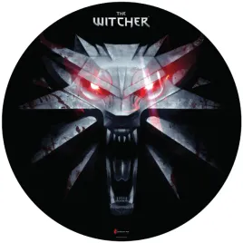 the-witcher-wiedzmin-school-of-the-wolf-mata-pod-fotel