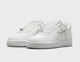 buty-sportowe-nike-wmns-air-force-1-07-iu7558-030-r-385