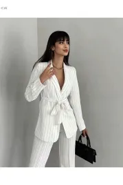 elegancki-bialy-garsonka-w-paski-z-wiazaniem-nowoczesny-38-5ia