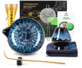 zestaw-do-matchy-miska-510-ml-trzepaczka-sitko-niebieski