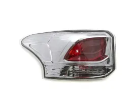 lampa-tyl-do-mitsubishi-outlander-2012-2015-8330a787-lewa-eda-parts