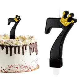 swieczka-urodzinowa-na-tort-cyferka-cyfra-7-czarna-ze-zlota-korona-9cm