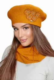 tala-beret-zimowy-ocieplany-miodowy-z-kwiatkami-jesien-zima-kamea