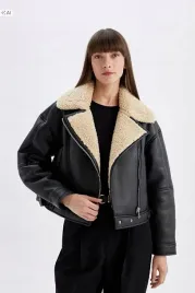 defacto-czarna-pikowana-kurtka-damska-z-eko-kozuszkiem-oversize-l-5ia