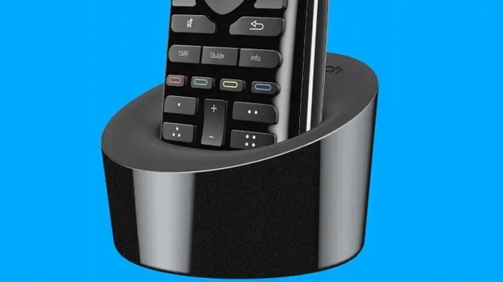 pilot-uniwersalny-logitech-harmony-950-stacja-stan-nowy-kolor-dominujacy-czarny