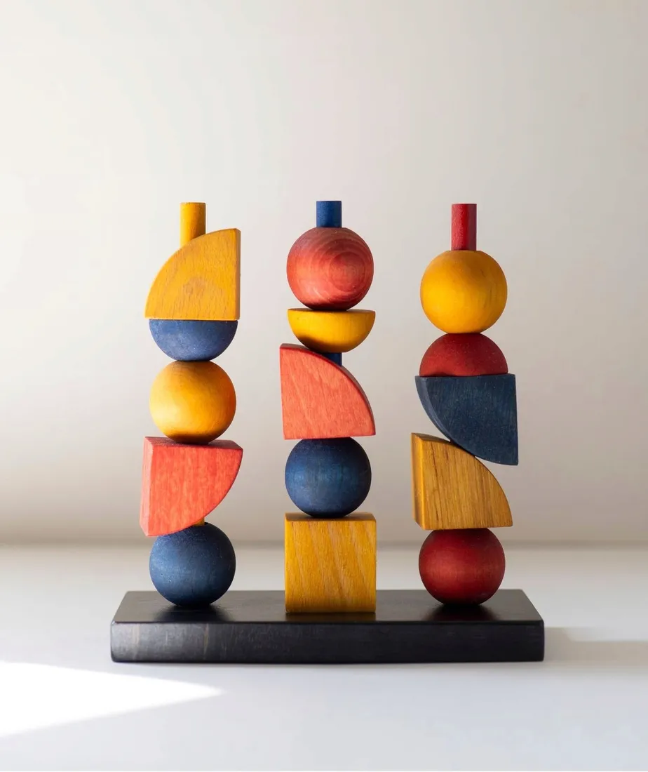 plotek-modern-y-modern-stacking-toy