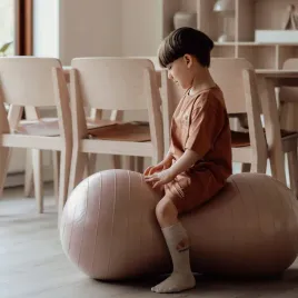find-that-hippo-pilka-do-cwiczen-typu-peanut-orzeszek-rozowa-100-cm